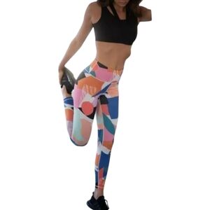 Yelete Multi Colored Abstract Shapes Printed Leggings